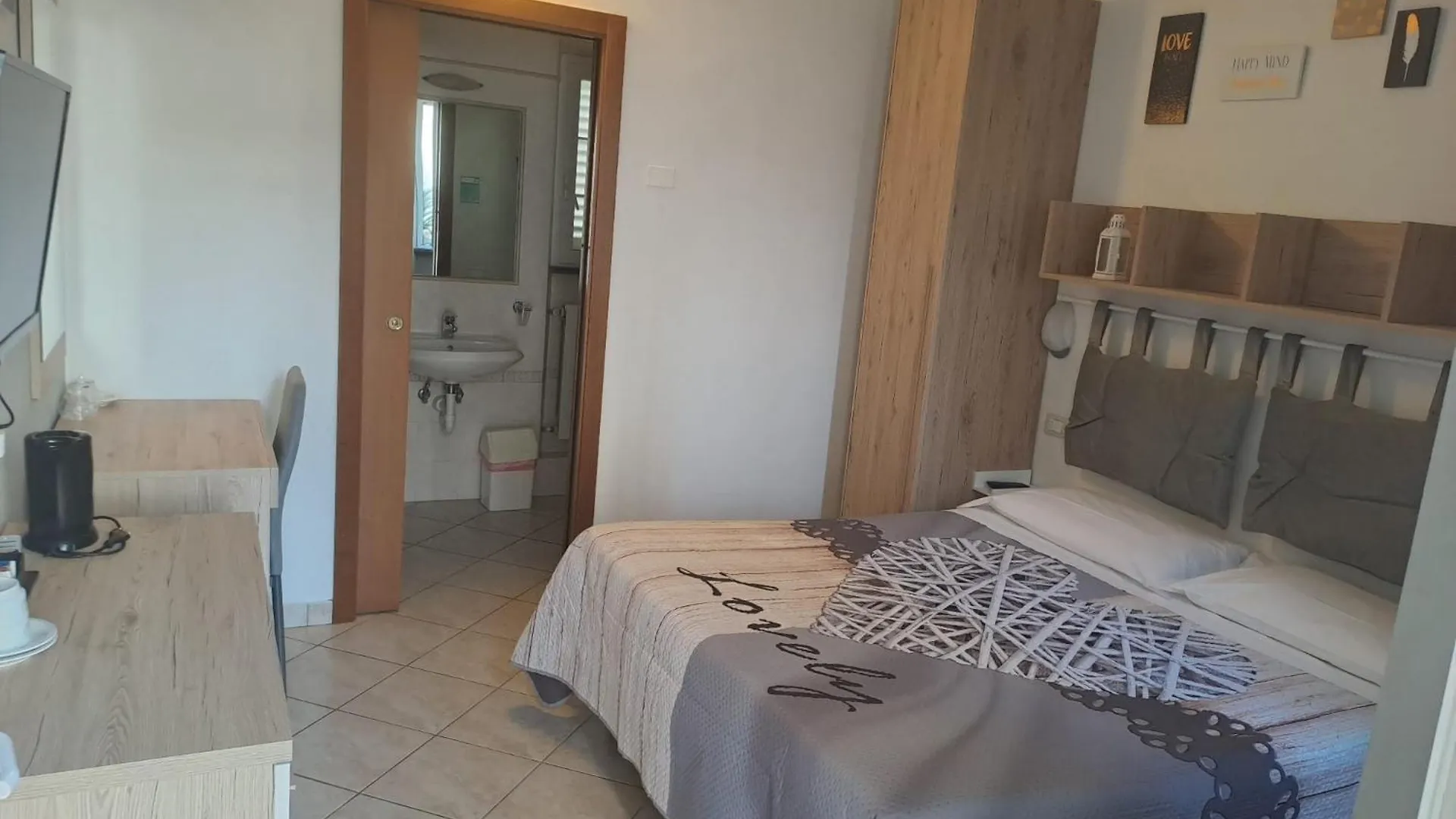 Hotel Mariani Lido di Camaiore 3*,