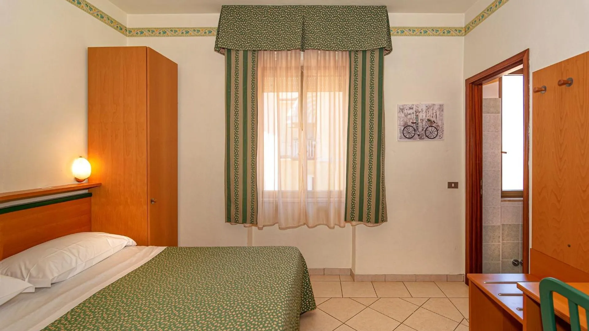 Hotel Mariani Lido di Camaiore 3*,