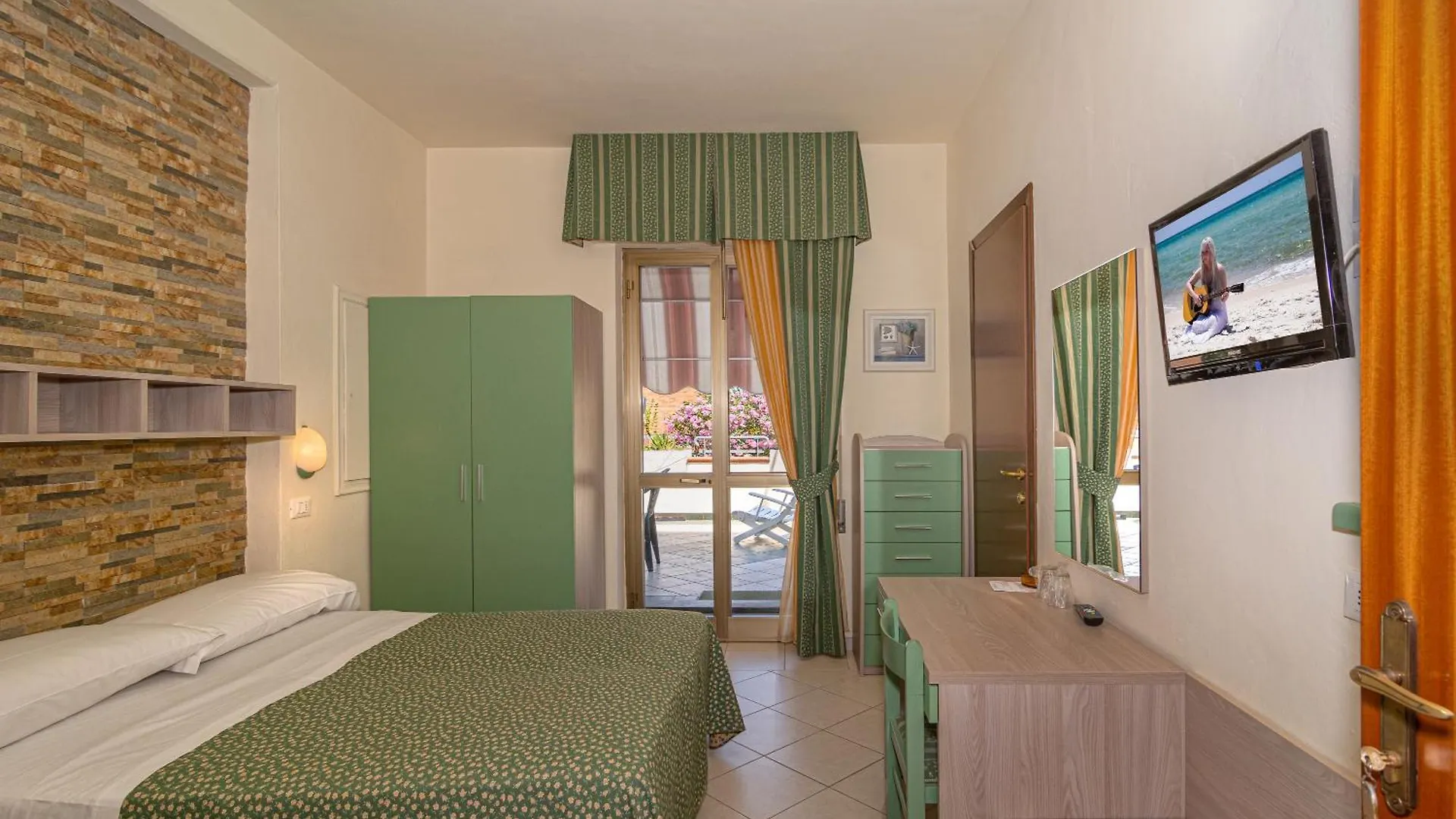Hotel Mariani Lido di Camaiore 3*,